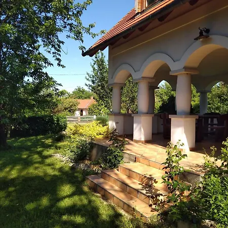 Holiday home Badacsony Labanal Privat Vendeghaz Badacsonytordemic